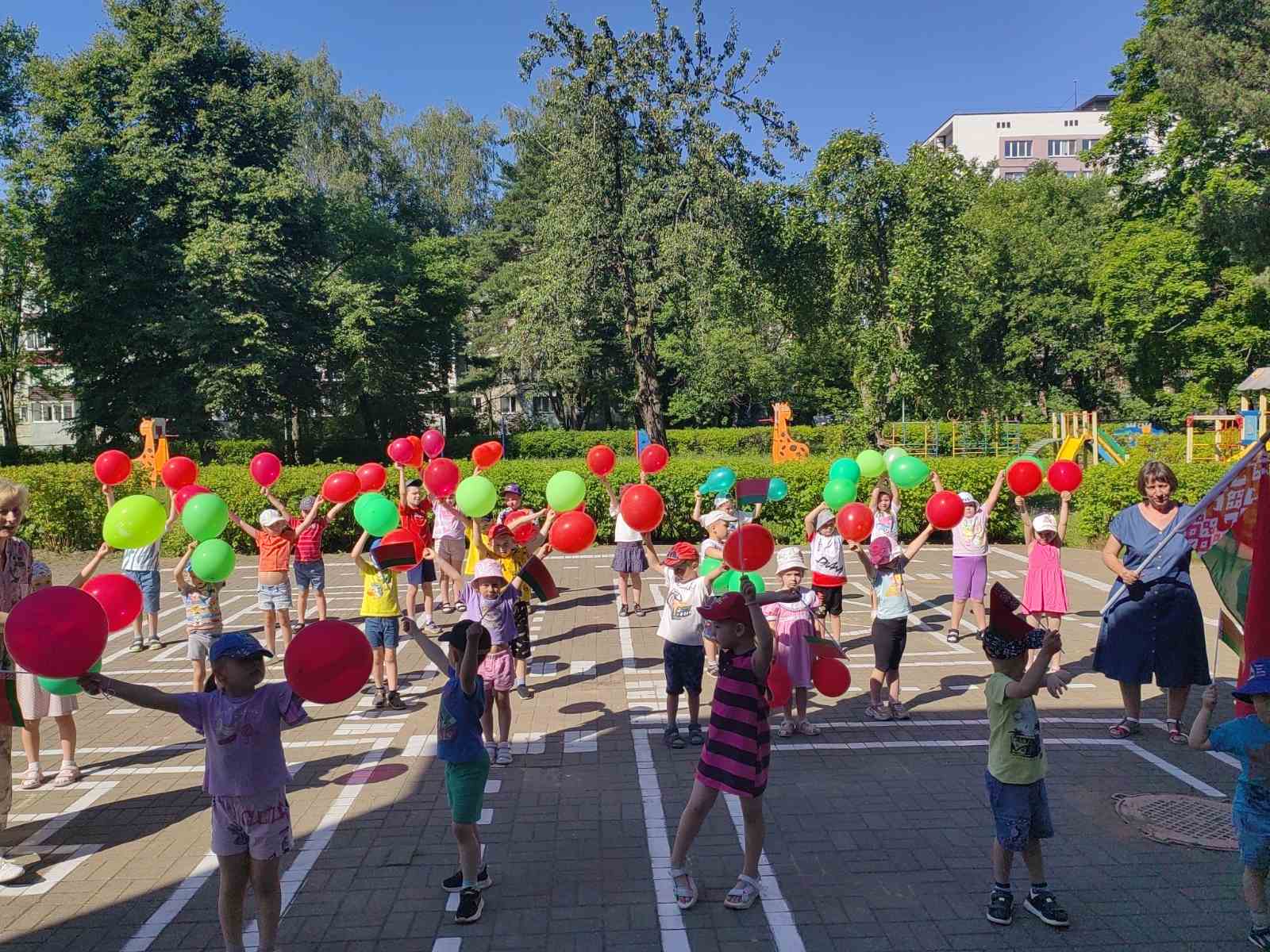 Акция "Беларусь мирная - Беларусь красивая!" - Торжественная линейка, приуроченная к Дню Независимости Республики Беларусь